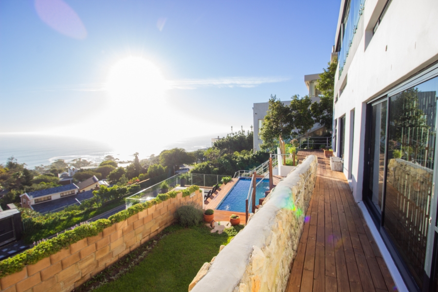 11 Bedroom Property for Sale in Camps Bay Western Cape